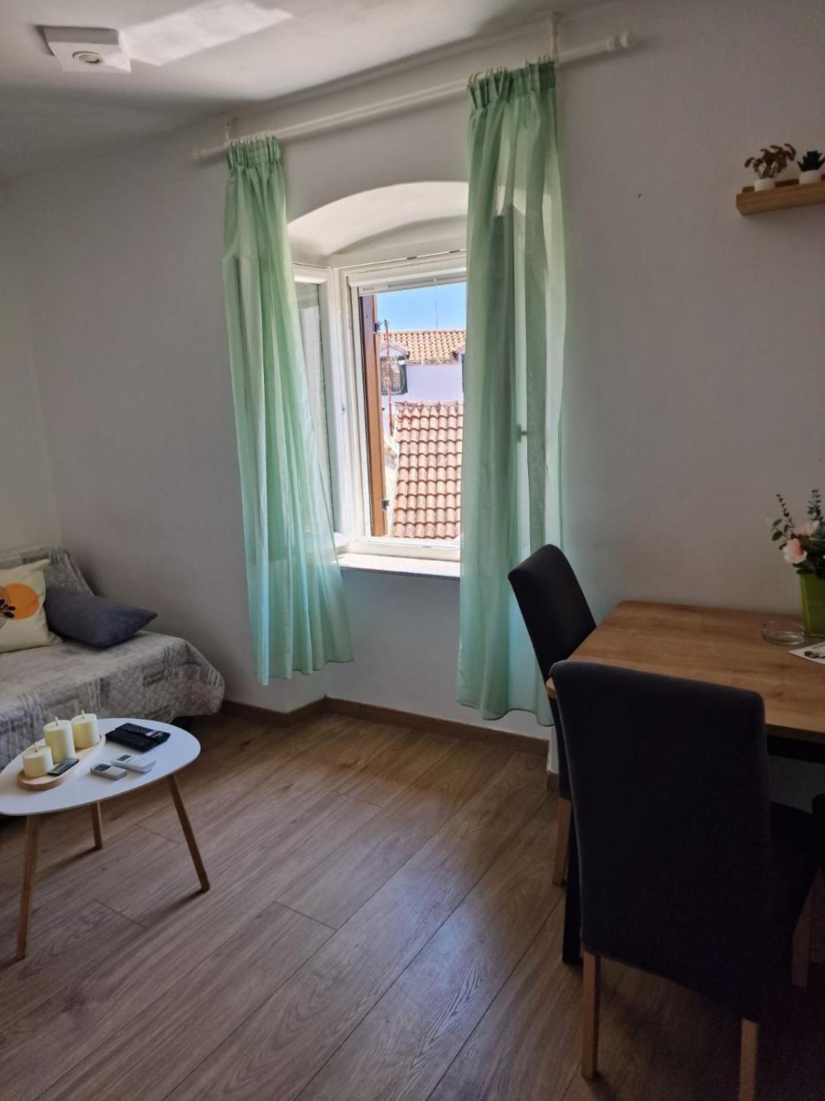 Tragurion Apartment *