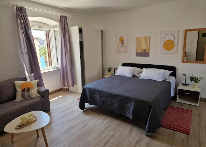 Apartments Tragurion